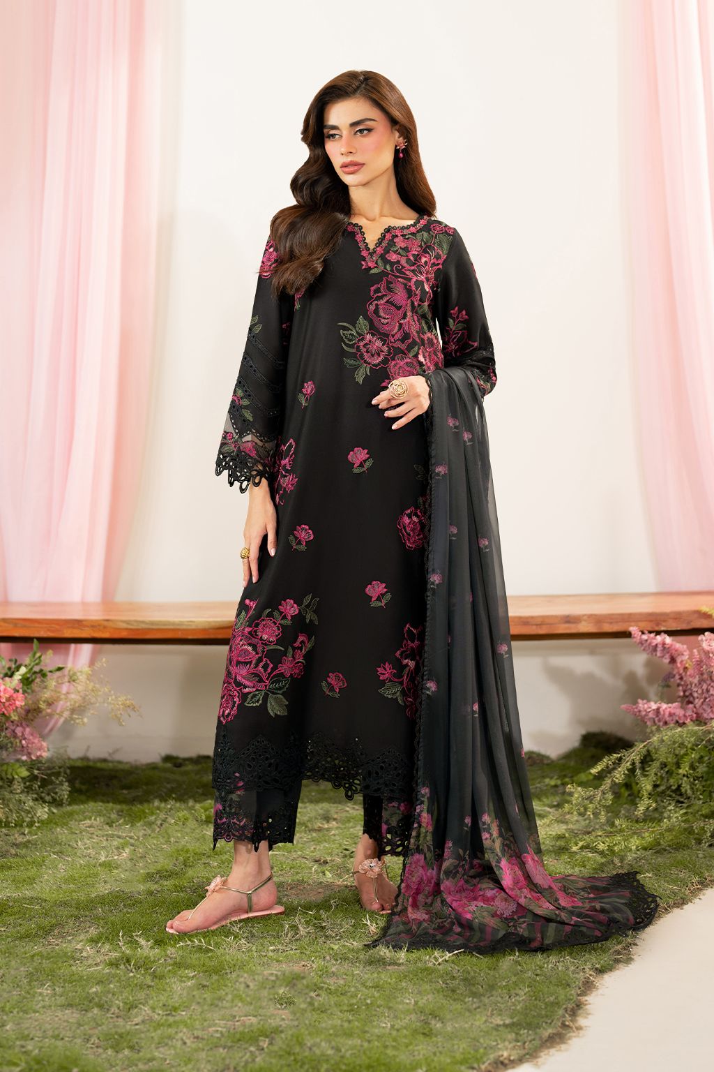 Amna's Clothing 010 - Premium Lawn Collection (Unstitched 3-Piece Suit)
