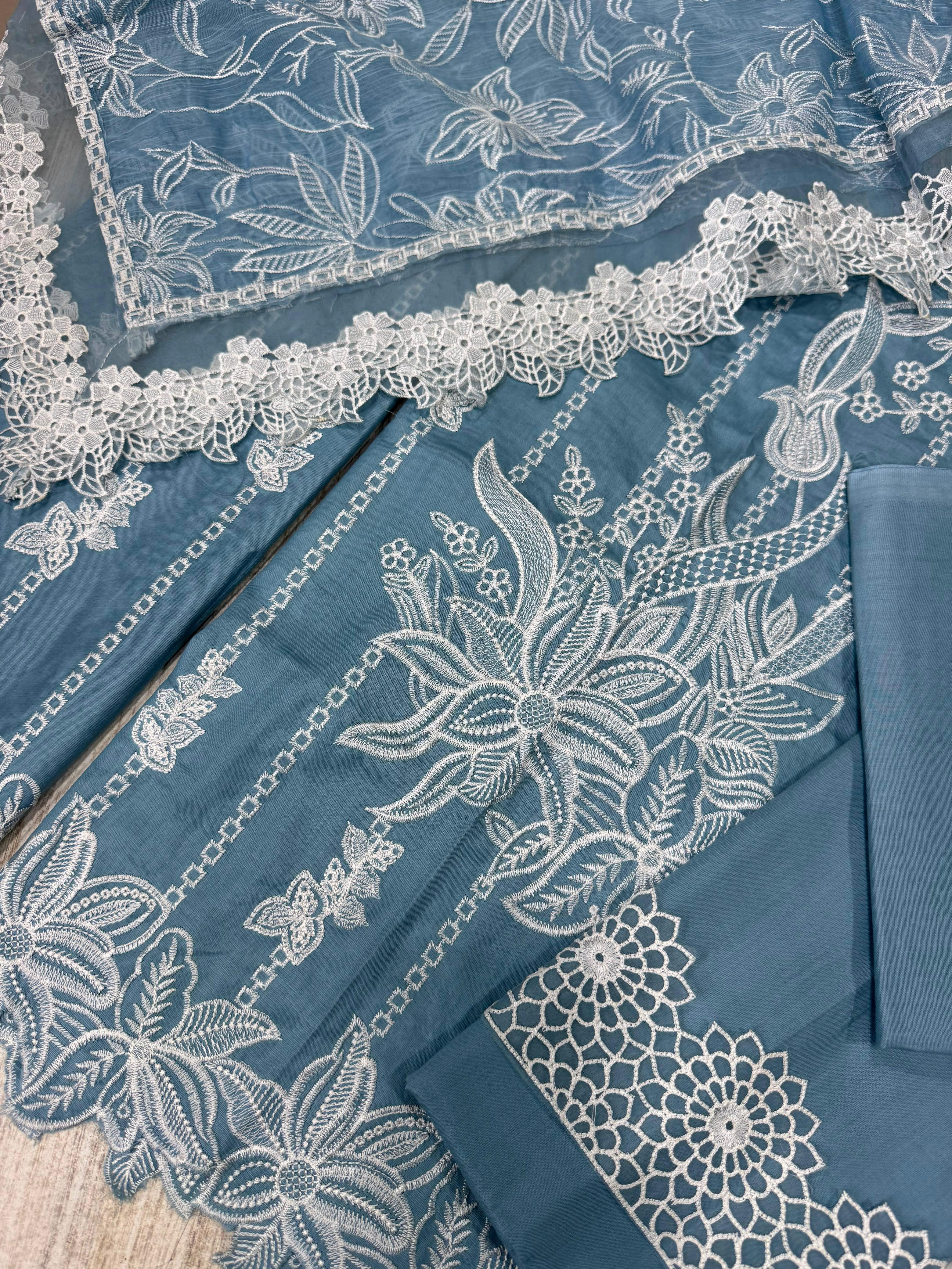 Premium Quality | Egyptian Lawn | Fully Embroidered | Rang Rasiya